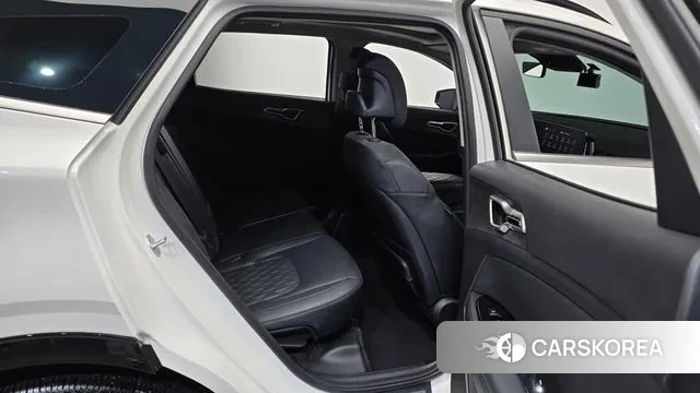 Kia Sportage 5th Generation 2023 Белый из Кореи, фото 3