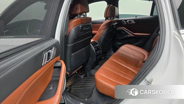 BMW X6 (G06) 2021 Белый из Кореи, фото 3