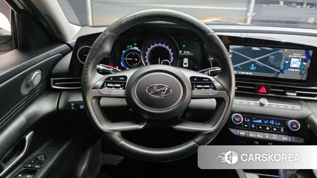 Hyundai Avante Hybrid (CN7) 2022 Белый из Кореи, фото 3