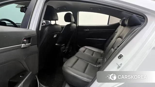 Hyundai Avante AD 2018 Белый из Кореи, фото 3