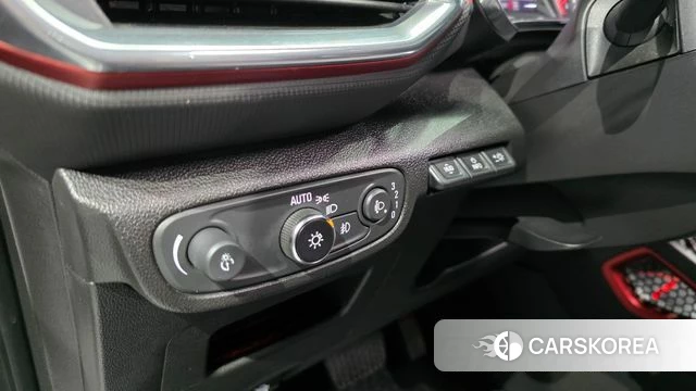 Chevrolet (GM Daewoo) Trailblazer 2020 Белый из Кореи, фото 3