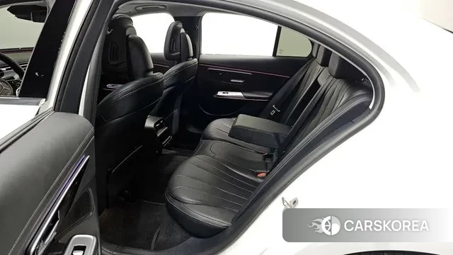 Mercedes-Benz E-Class W214 2024 Белый из Кореи, фото 3