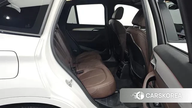 BMW X1 (F48) 2022 Белый из Кореи, фото 3