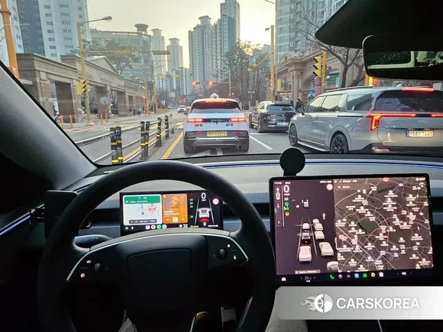 Tesla Model Y 2025 Серый из Кореи, фото 3