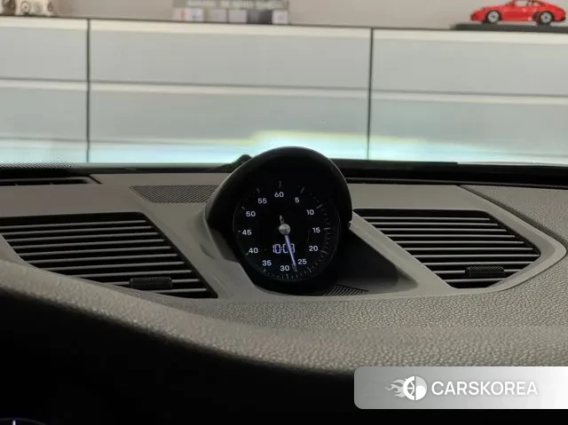 Porsche 911(992) id 2891203 из Кореи 3