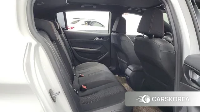 Peugeot 308 second generation 2019 Белый из Кореи, фото 3