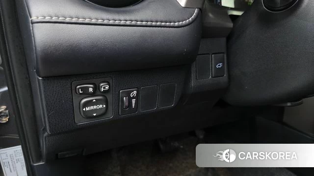 Toyota RAV4 2018 Серый из Кореи, фото 3