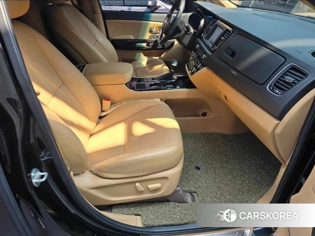 Kia The New Carnival 2019 Черный из Кореи, фото 3