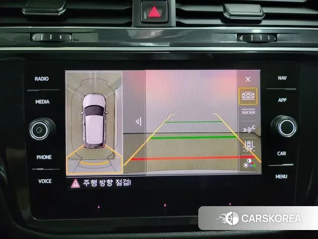 Volkswagen Tiguan Allspace 2020 Белый из Кореи, фото 3