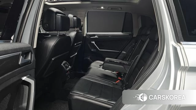 Volkswagen Tiguan second Generation 2020 Серебряный из Кореи, фото 3
