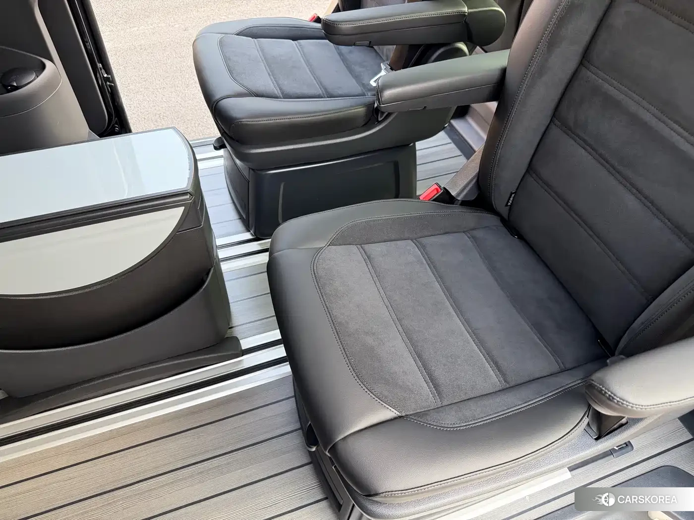 Volkswagen Multivan 2020 Черный из Китая, фото 3