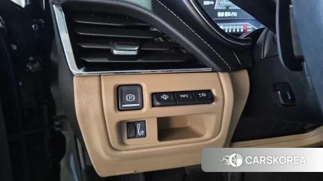 Cadillac CT5 2023 Черный из Кореи, фото 3