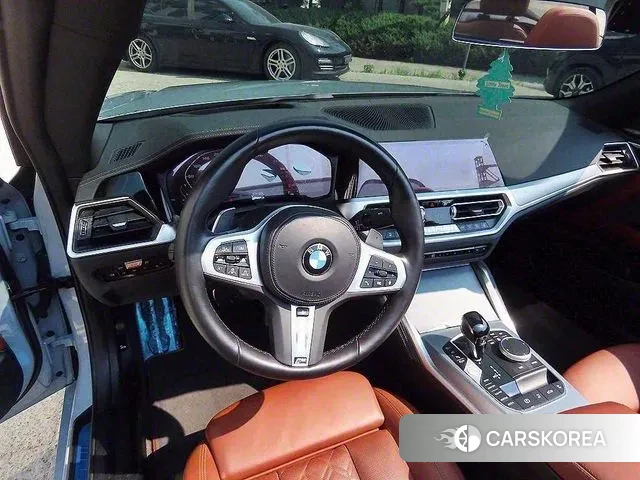 BMW 4 Series (G22) 2023 Серебристо-серый из Кореи, фото 3