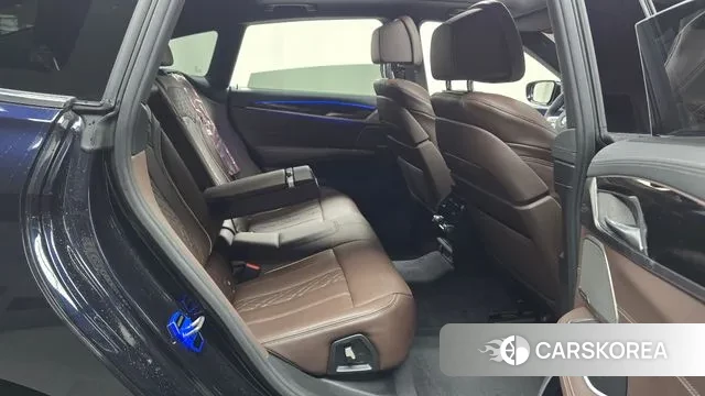 BMW 6 Series GT (G32) 2022 Черный из Кореи, фото 3