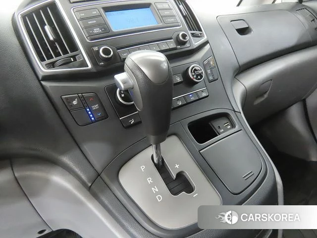 Hyundai Grand Starex 2018 Серебряный из Кореи, фото 3
