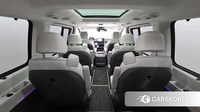 Hyundai Staria 2025 Белый из Кореи, фото 3