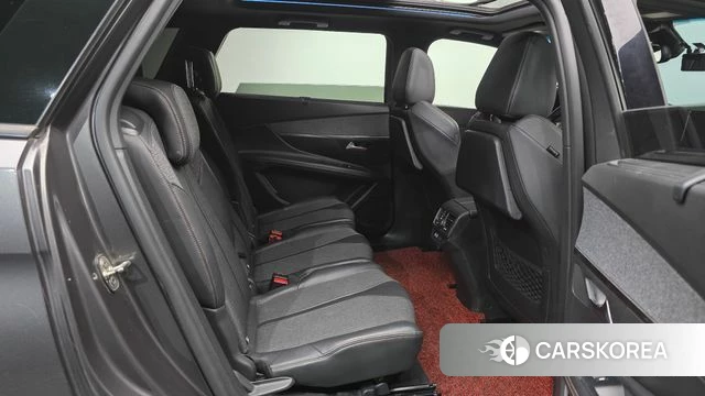 Peugeot 5008 second generation 2018 Серый из Кореи, фото 3