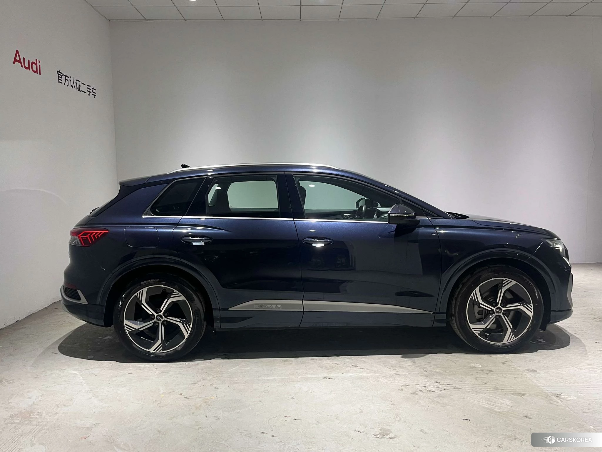 Audi Q4 e-tron 2022 Синий из Китая, фото 3