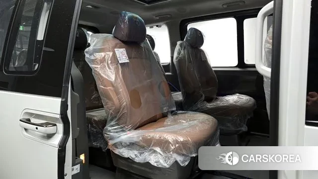 Hyundai Staria 2025 Белый из Кореи, фото 3