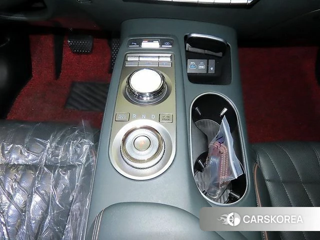 Genesis GV70 2021 Черный из Кореи, фото 3