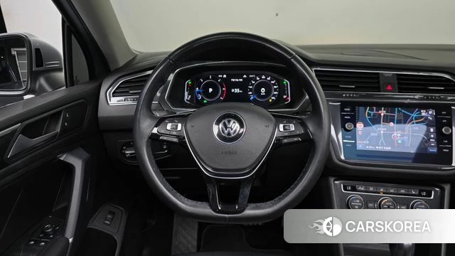 Volkswagen Tiguan Allspace 2020 Серый из Кореи, фото 3