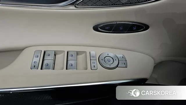 Genesis GV70 2022 Белый из Кореи, фото 3