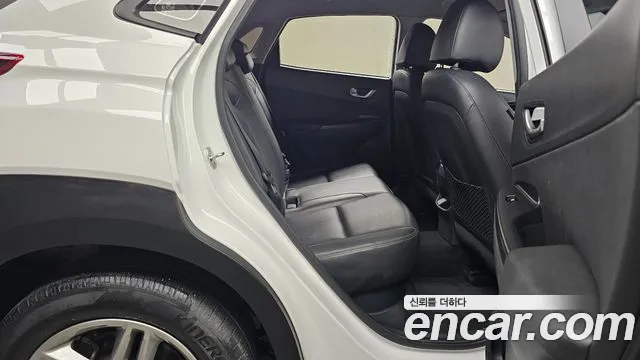 Hyundai The New Kona 2021 Белый из Кореи, фото 3