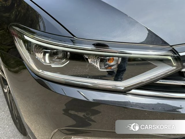 Volkswagen Magotan 2022 Черный из Китая, фото 3