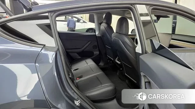 Tesla Model Y 2022 Серый из Кореи, фото 3