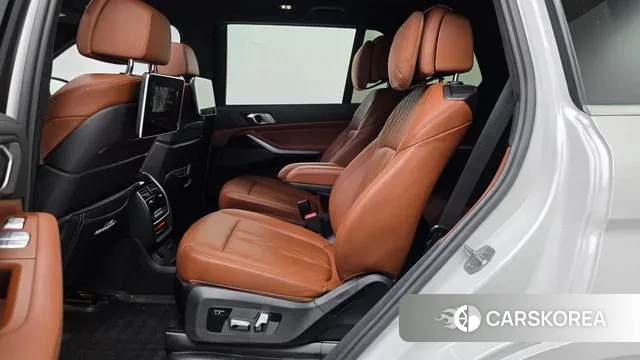 BMW X7 (G07) 2022 Белый из Кореи, фото 3