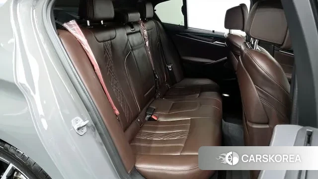 BMW 5 Series (G30) 2022 Серый из Кореи, фото 3