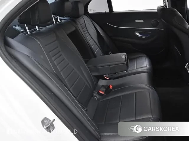 Mercedes-Benz E-Class W213 2018 Белый из Кореи, фото 3