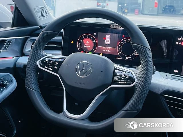 Volkswagen Lingdu 2023 Белый из Китая, фото 3
