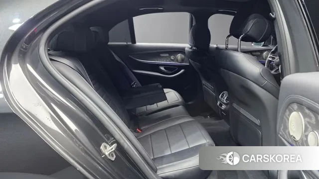 Mercedes-Benz E-Class W213 2022 Серый из Кореи, фото 3