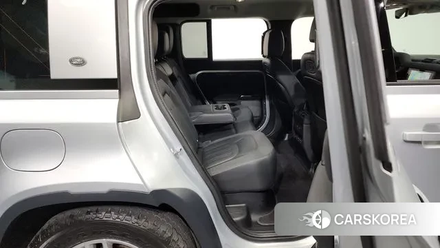 Land Rover Defender (L663) 2020 Серебряный из Кореи, фото 3