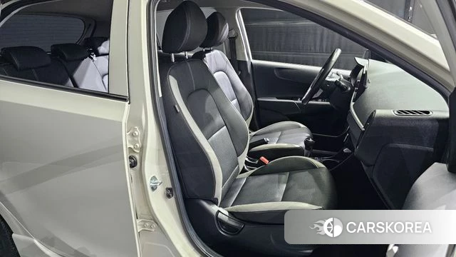 Kia Morning Urban (JA) 2022 Жемчужный цвет из Кореи, фото 3