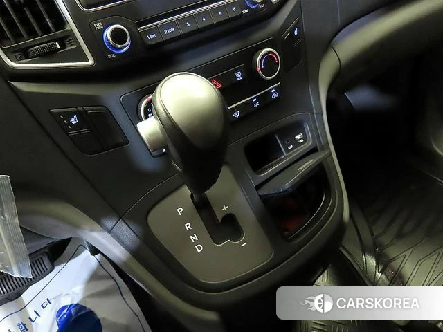 Hyundai The New Grand Starex 2018 Серебряный из Кореи, фото 3