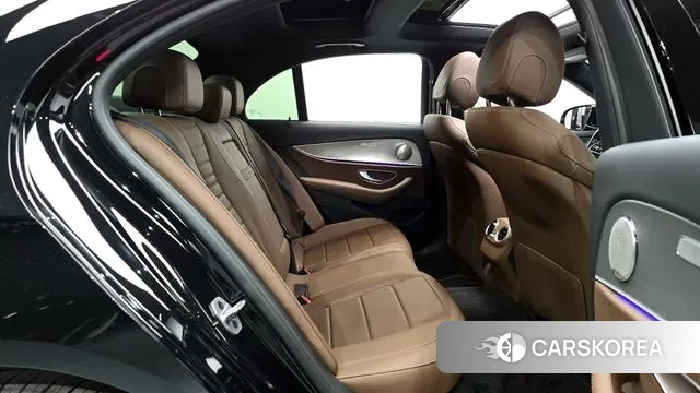 Mercedes-Benz E-Class W213 2019 Черный из Кореи, фото 3