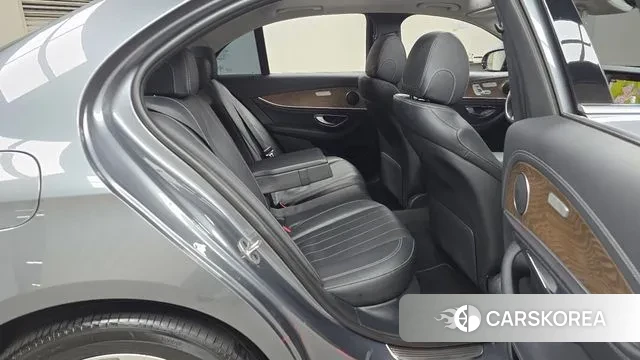 Mercedes-Benz E-Class W213 2019 Серый из Кореи, фото 3