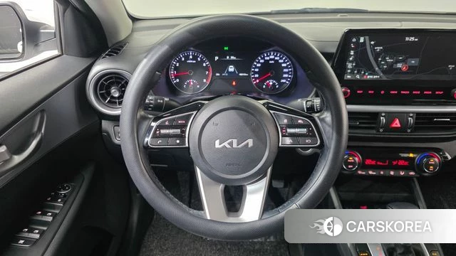 Kia The New K3 2nd generation 2021 Белый из Кореи, фото 3