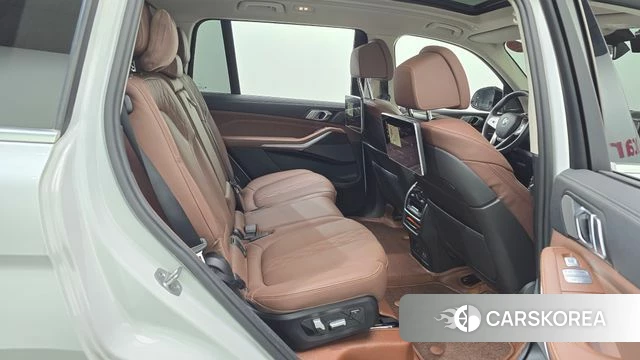 BMW X7 (G07) 2022 Белый из Кореи, фото 3