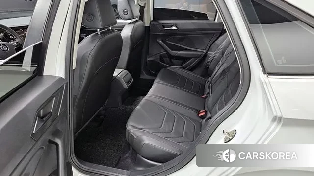 Volkswagen 7th Generation of Jetta 2021 Белый из Кореи, фото 3