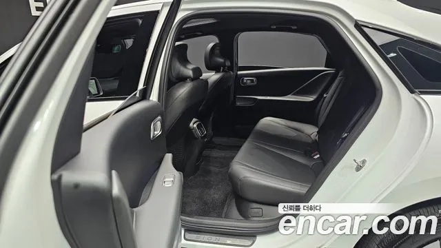 Hyundai Ionic 6 2024 Белый из Кореи, фото 3