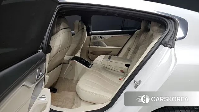 BMW 8 Series (G15) 2022 Белый из Кореи, фото 3