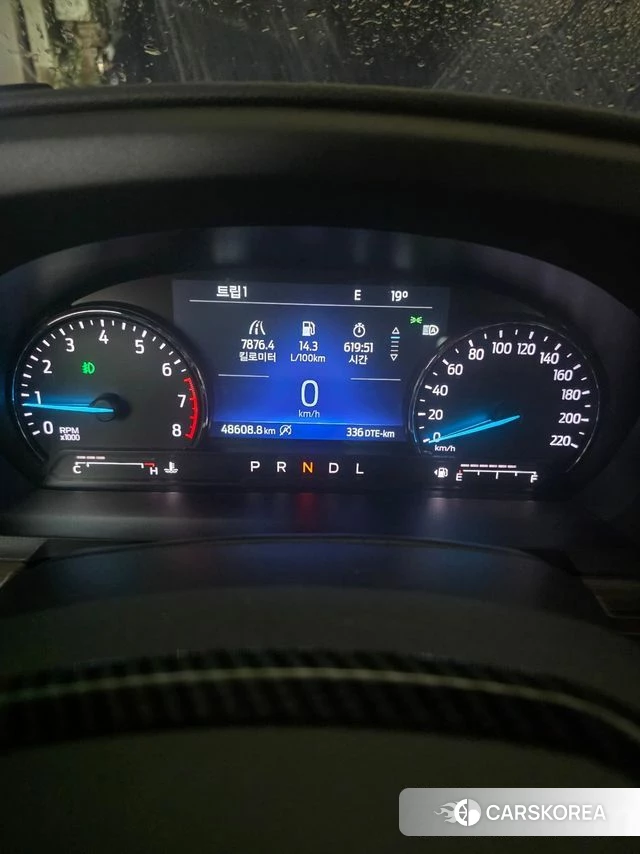 Ford Explorer 6th Generation 2022 Белый из Кореи, фото 3