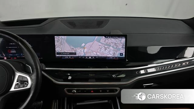BMW X7 (G07) 2023 Белый из Кореи, фото 3