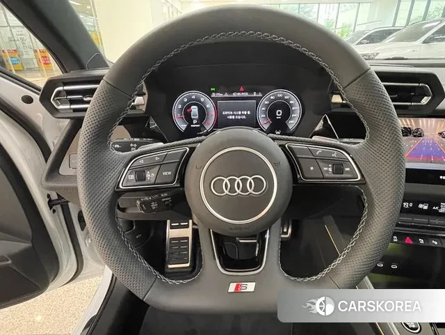 Audi A3 (8Y) 2025 Белый из Кореи, фото 3