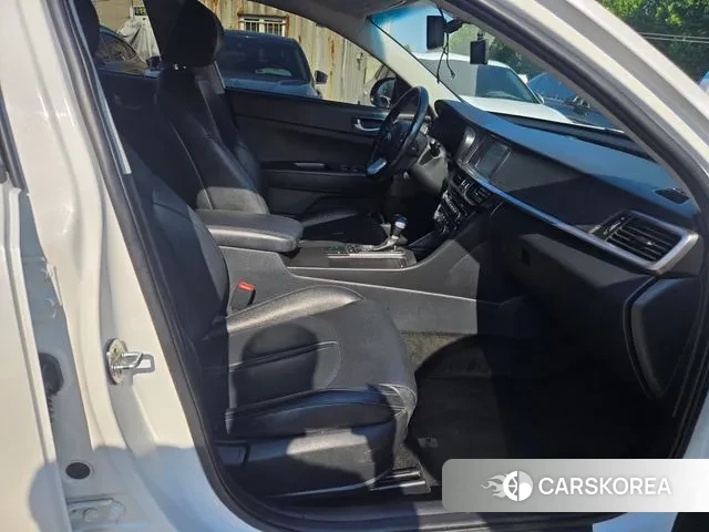 Kia The New K5 2nd generation 2018 Белый из Кореи, фото 3