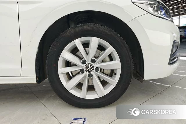 Volkswagen Bora 2021 Белый из Китая, фото 3