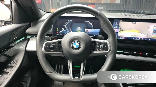 BMW 5 Series (G60) 2024 Белый из Кореи, фото 3